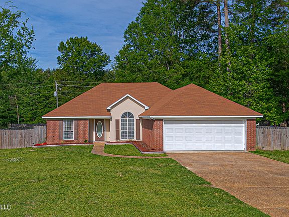 2nd image of 130 Holmar Dr