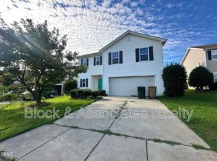 502 Kerriann Ln, Clayton, NC 27520