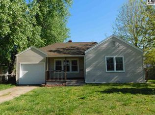 610 E 6th Ave, Hutchinson, KS 67501