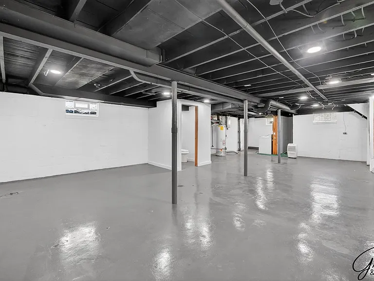 24408 Lambrecht Ave #2 — Photo 25