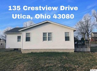 135 Crestview Dr, Utica, OH 43080