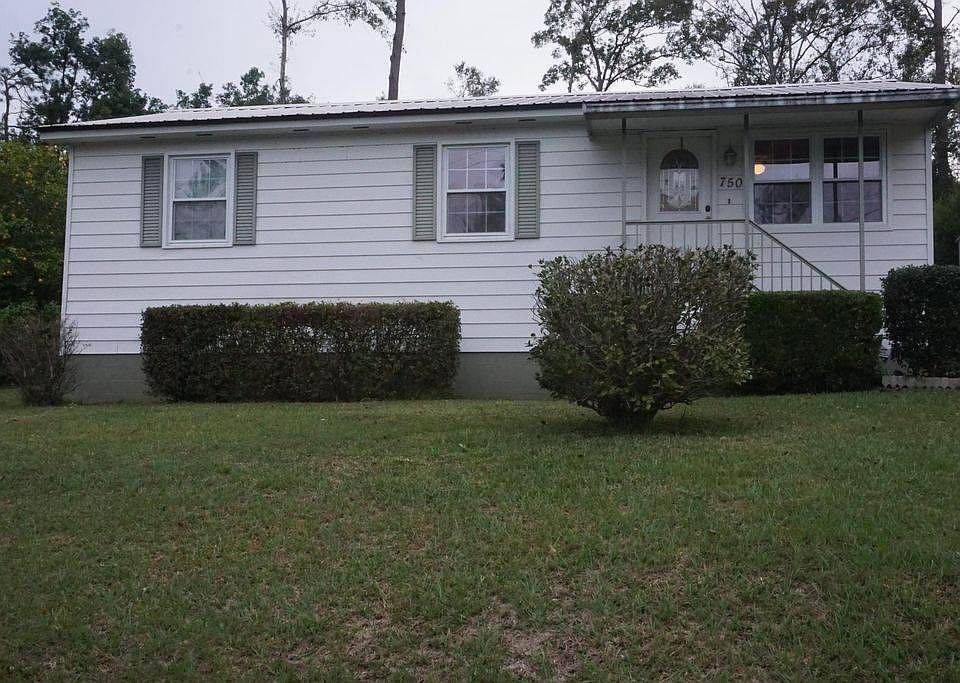 1st image of 750 Pine Ave