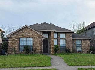 1105 Grounds Rd, Cedar Hill, TX 75104