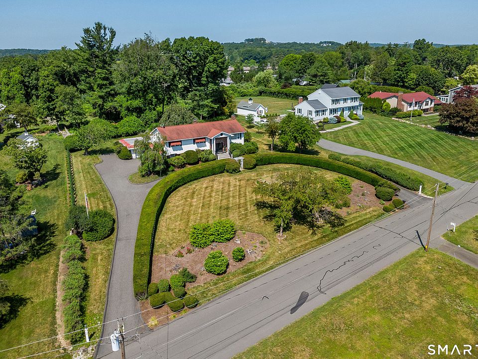 1st image of 10 Rolf Drive