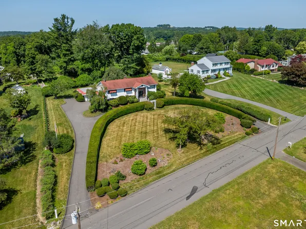 10 Rolf Drive, Danbury, CT 06810