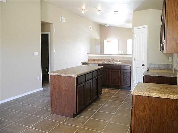 5th image of 10681 Silvercloud Dr