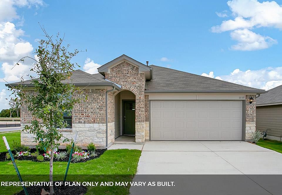1st image of 475 Mustang Lake Cir