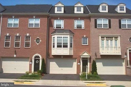 1st image of 4631 Carisbrooke Ln