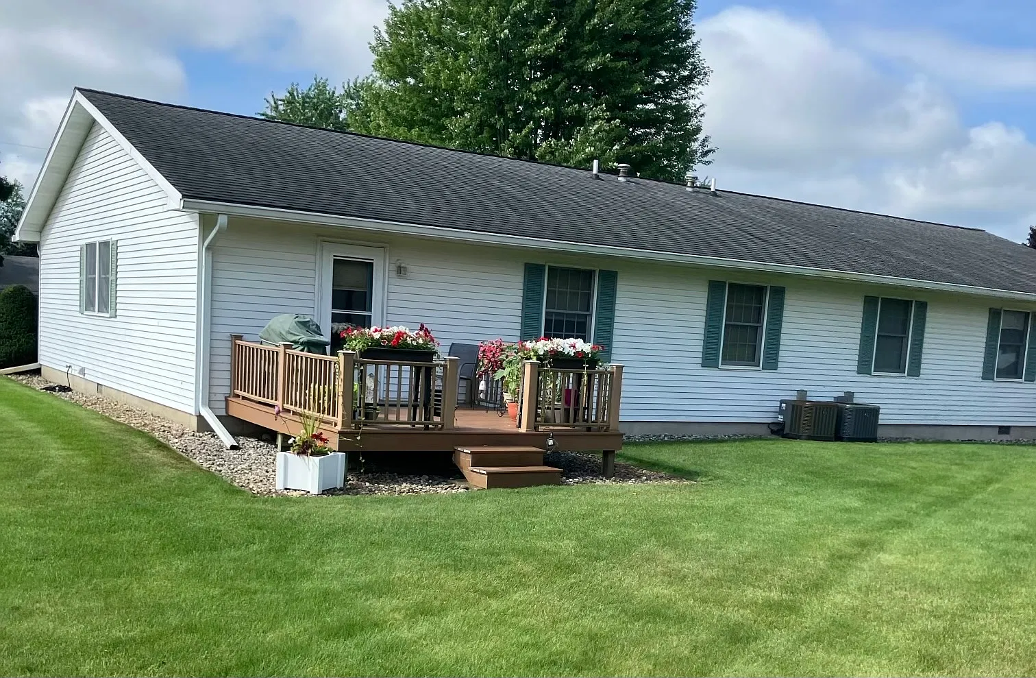 2 bed, 1300 sqft, $1,500 — Photo 4