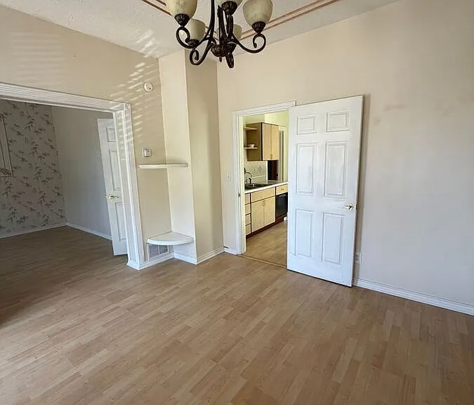 625 E Wilmington Ave — Photo 6