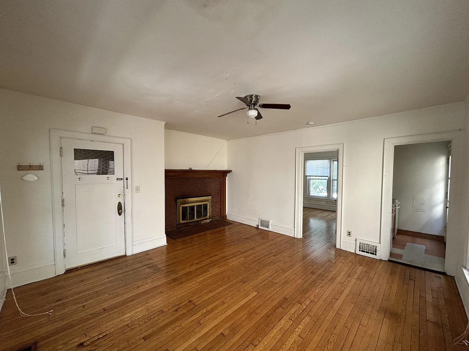 622 Howard Place - A — Photo 1