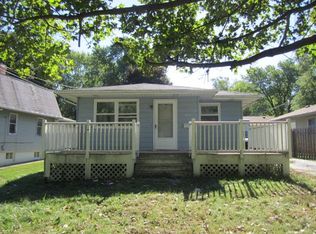 201 Circle Rd, Fox River Grove, IL 60021