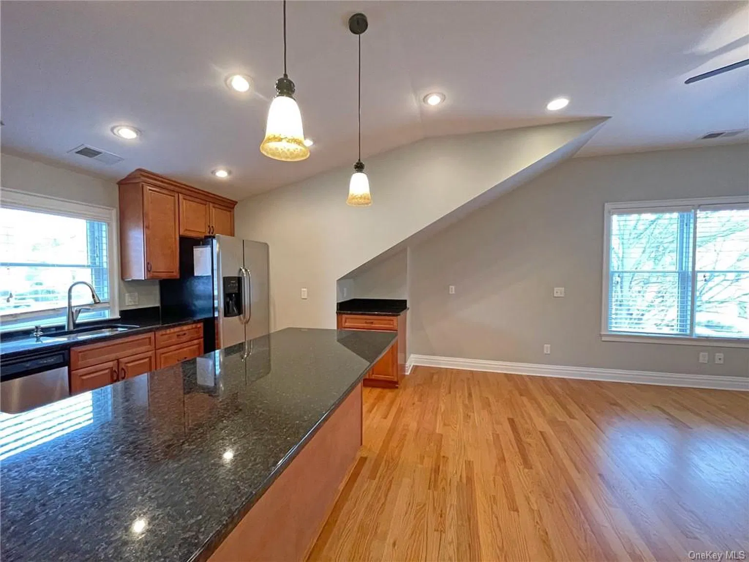 27 Fisher Ave — Photo 4