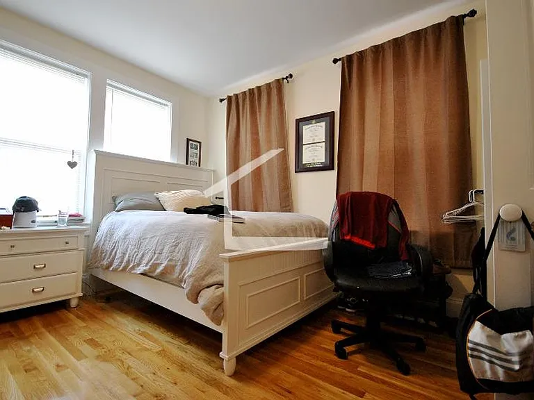 6 Larose Pl #1B — Photo 12