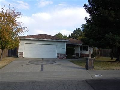 2nd image of 7334 Rochelle Way