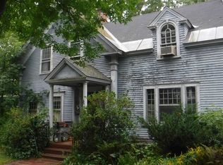 16 Orchard St, Springfield, VT 05156