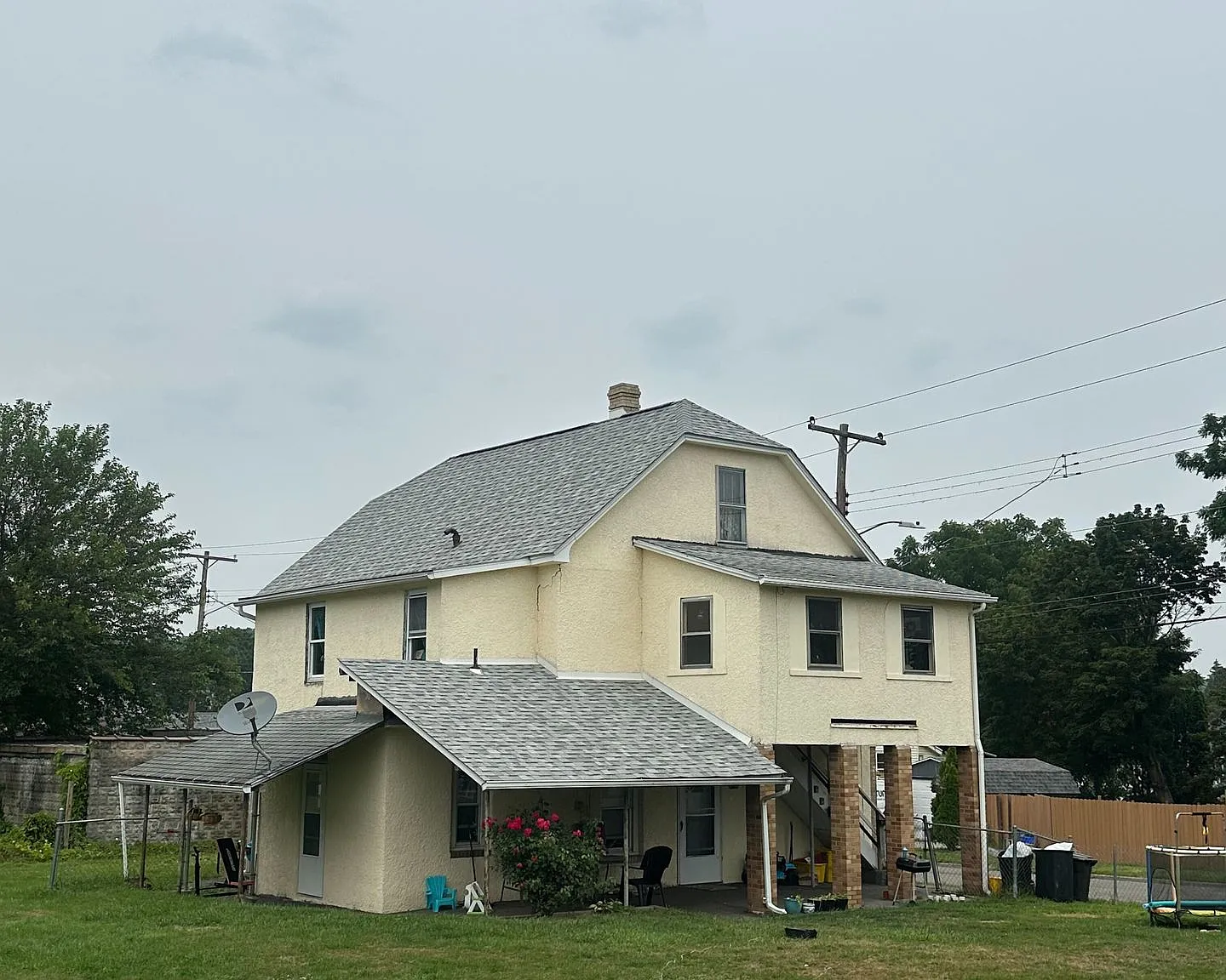 1211 Pine St — Photo 1