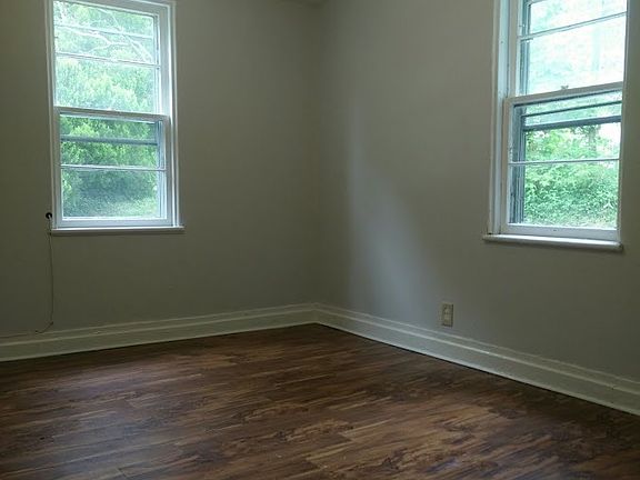 5th image of 233 Boileau Pl APT A3