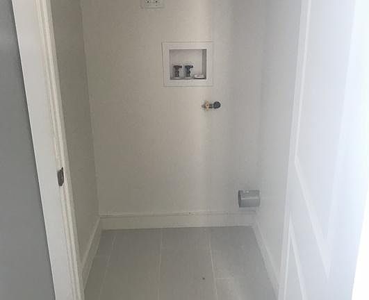 5th image of 523 N Saint Andrews Pl