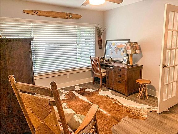 5th image of 408 Calhoun Dr