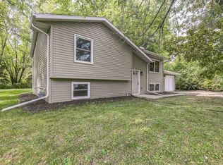 421 13th Ave NW, Waseca, MN 56093
