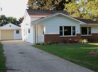 30 W Castle Rd, Fostoria, MI 48435