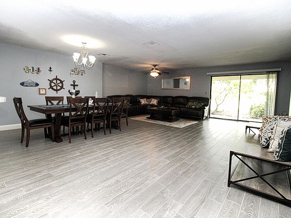3rd image of 103 La Costa St #2