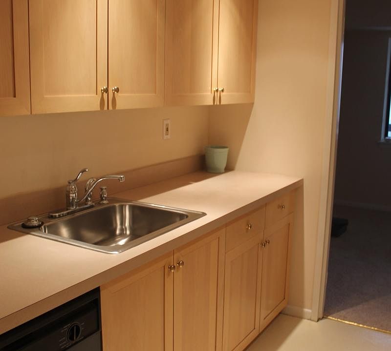 Updated Kitchen with Dishwasher