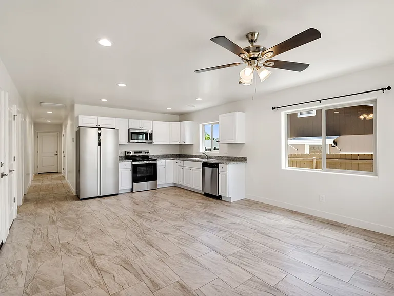 6201 N Reata Dr #2 — Photo 8