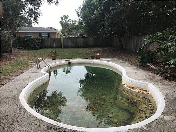 4th image of 1300 Whitacre Dr