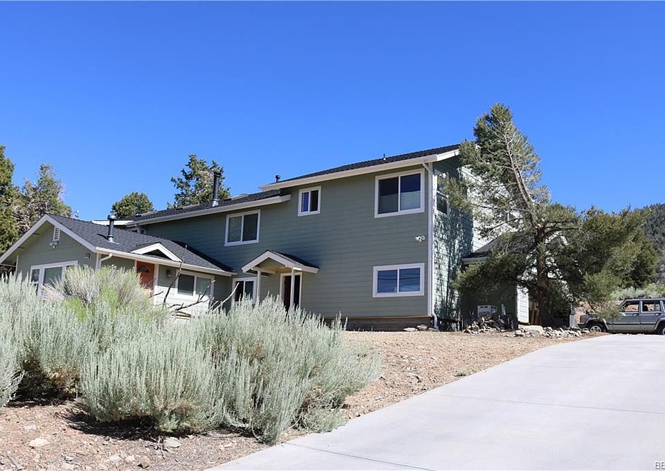 1st image of 47205 Sky View Dr