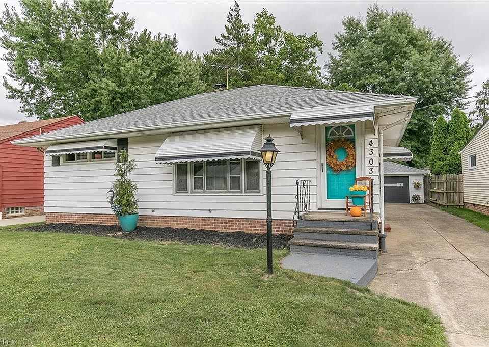 1st image of 4303 W 182nd St