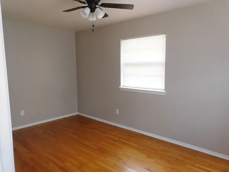 4229 SE Bedford Dr — Photo 10