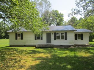 8730 Winchester Rd, Clay City, KY 40312