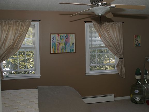 2nd Bedroom windows