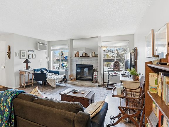 3rd image of 6015 E 6th Ave APT N4