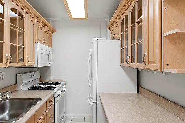 Sold by Douglas Elliman | media 4