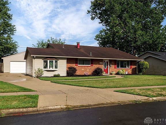 3rd image of 416 Falcon Dr