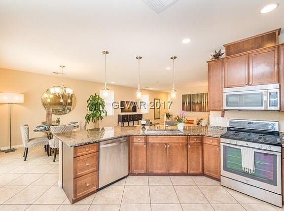 2nd image of 11336 McKinney Falls St