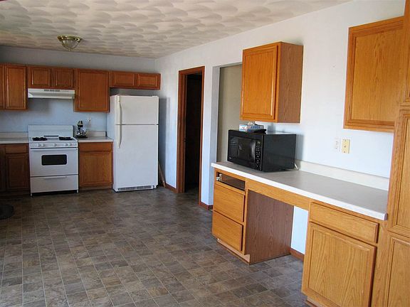 3rd image of 5261 Jenkins Dr