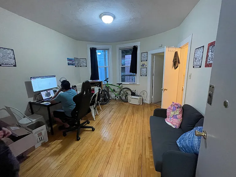 1311 Commonwealth Ave #2 — Photo 4