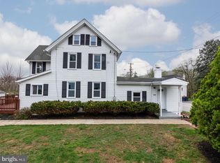 307 E 3rd St, Avondale, PA 19311