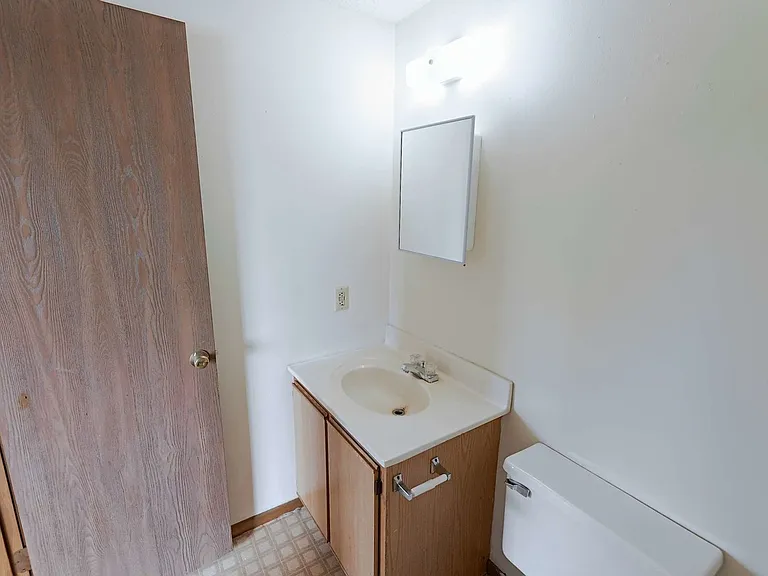 Maplewood Apartments — Photo 44