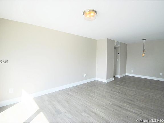 5th image of 1600 West Ave APT 505