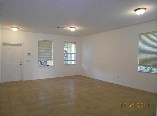 Home For Sale In Morningside