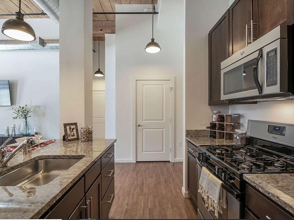 Granite countertops and stainless steel appliances