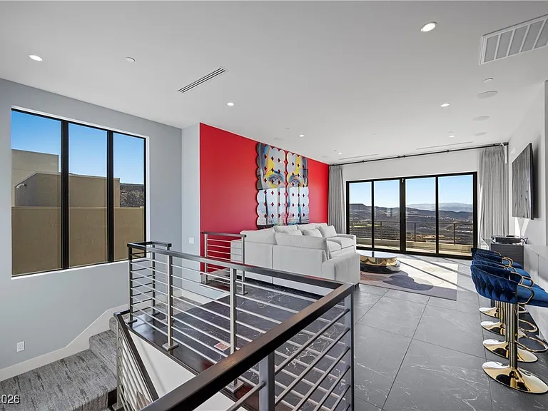577 Overlook Rim Dr — Photo 41