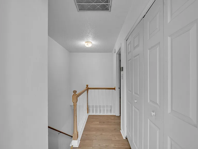 719 Brisa Ct — Photo 13