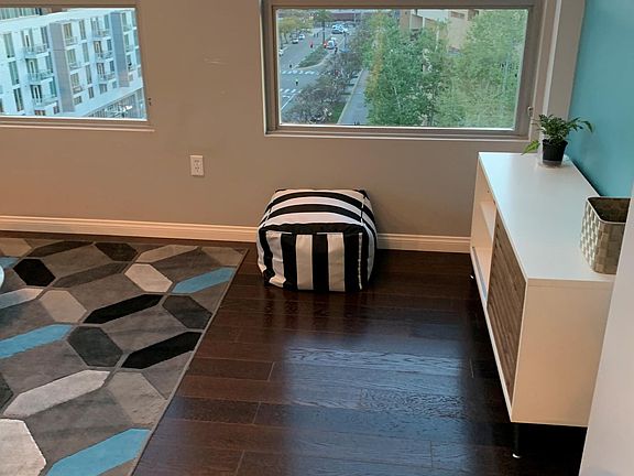 4th image of 204 Park Blvd #804