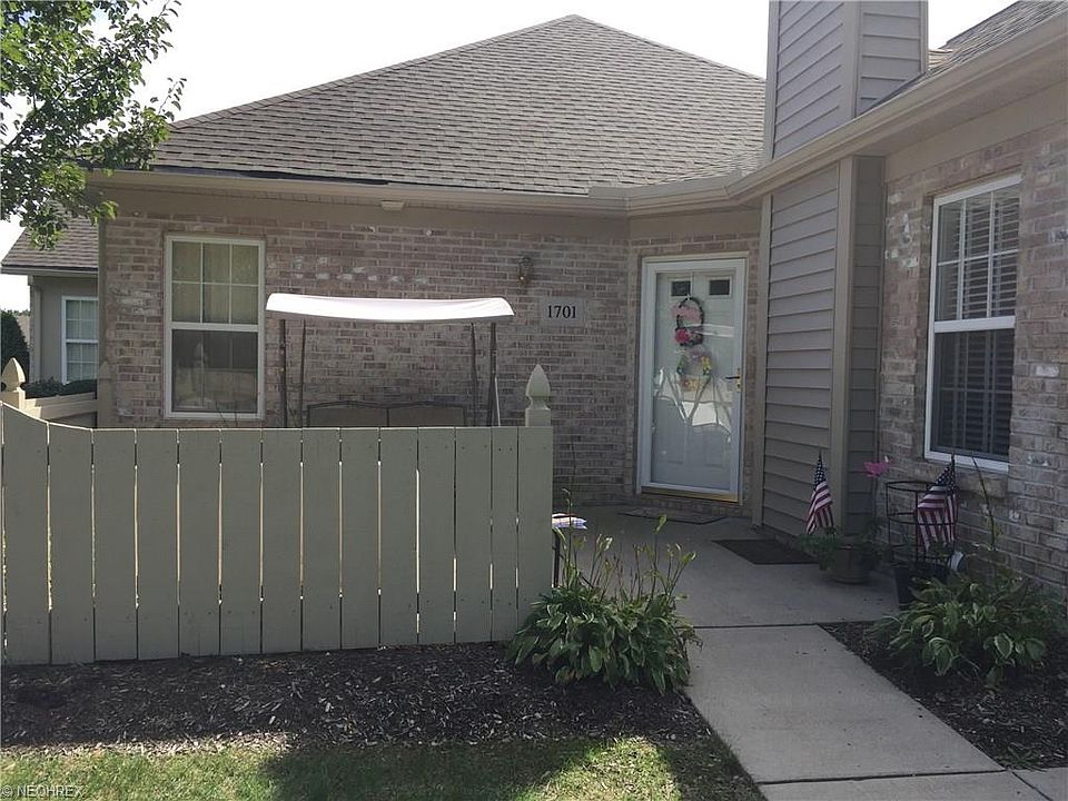 1st image of 1701 Willow Brook Dr